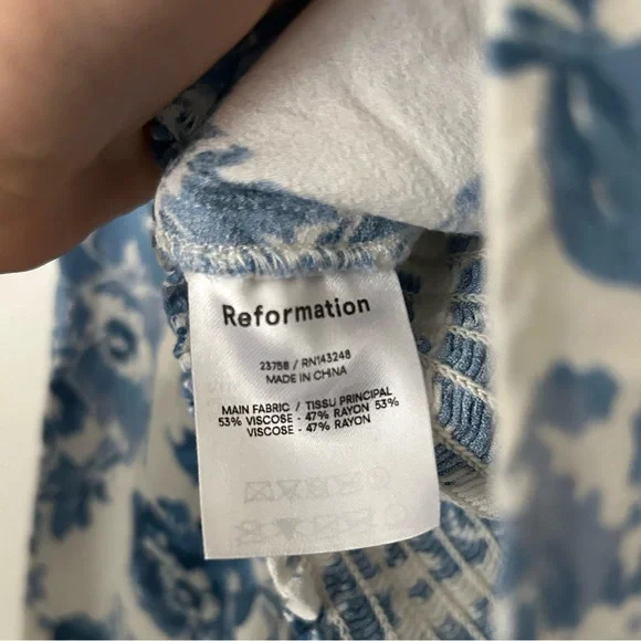 Reformation Reign Top in Olympia Print - Size 8 - Picture 9 of 12
